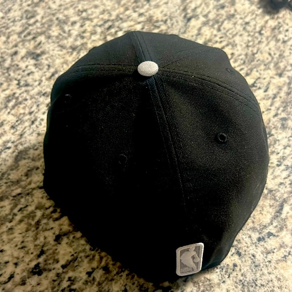 Men's New Era Golden State Warriors Two-Tone Fitted Hat NWT (SZ 7 3/4) - Picture 6 of 7